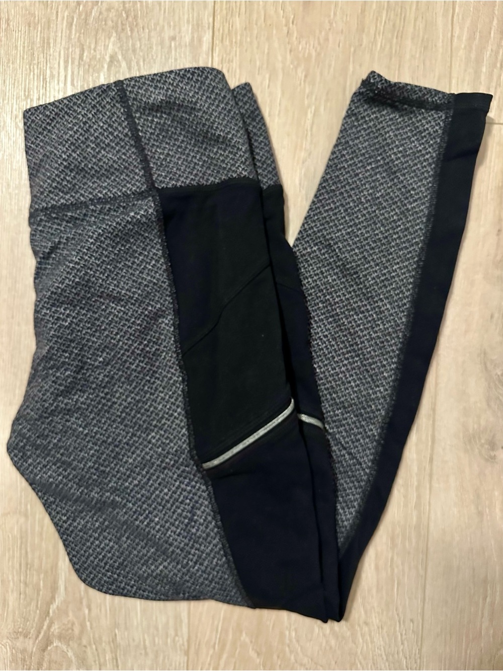 Athleta Black and Gray Patterned Performance Leggings